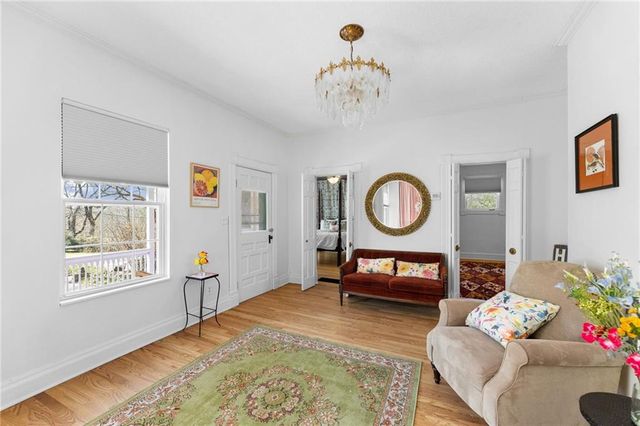 6 W 12th Street, Parkville, MO 64152