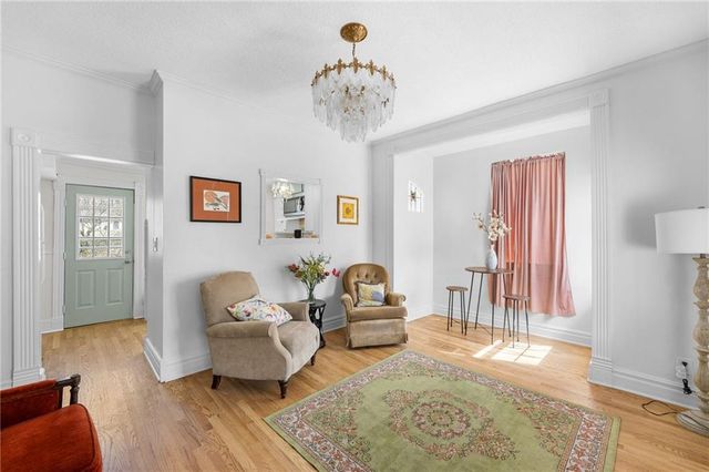 6 W 12th Street, Parkville, MO 64152