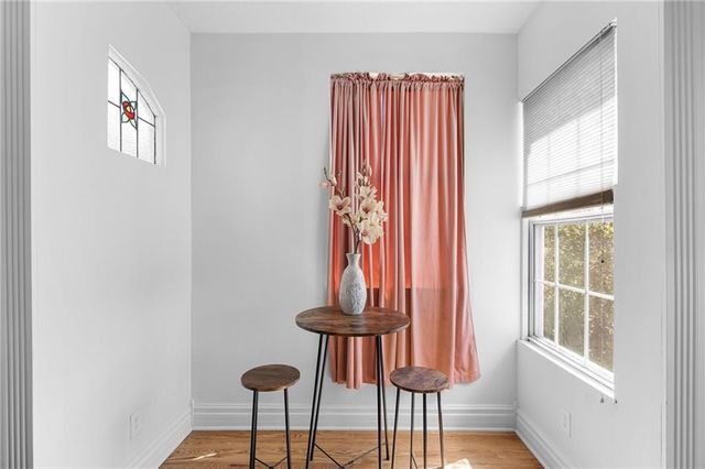 6 W 12th Street, Parkville, MO 64152