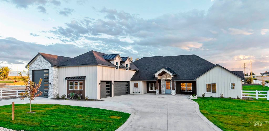 8991 Edna Lane, Middleton, ID 83644