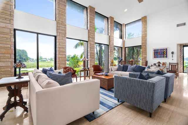 5300 White Oak Lane, Tamarac, FL 33319