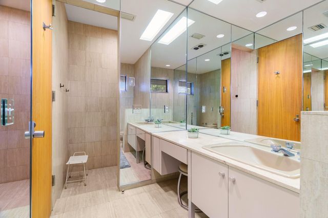 5300 White Oak Lane, Tamarac, FL 33319