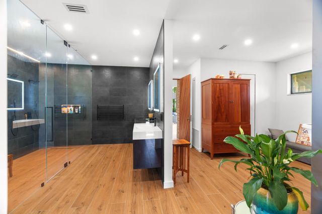 5300 White Oak Lane, Tamarac, FL 33319