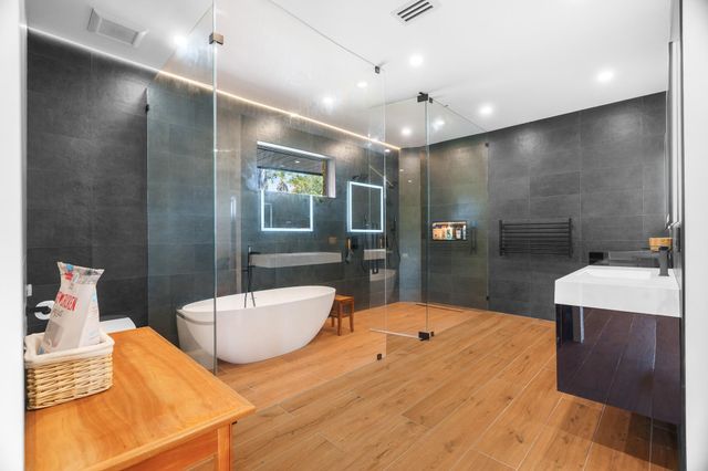 5300 White Oak Lane, Tamarac, FL 33319