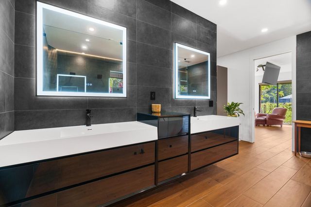 5300 White Oak Lane, Tamarac, FL 33319