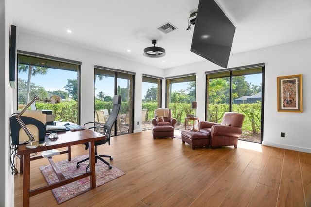 5300 White Oak Lane, Tamarac, FL 33319