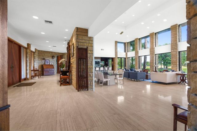 5300 White Oak Lane, Tamarac, FL 33319