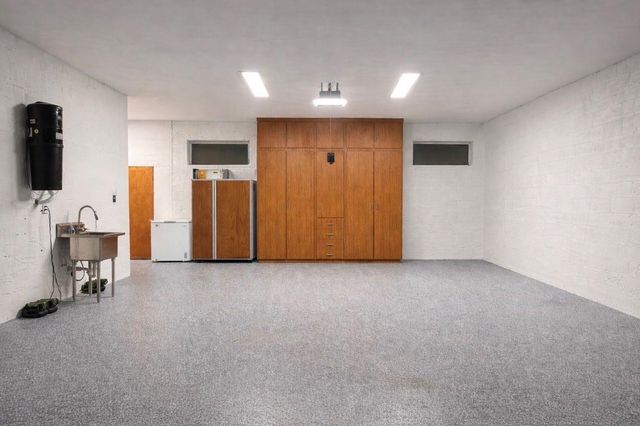 5300 White Oak Lane, Tamarac, FL 33319