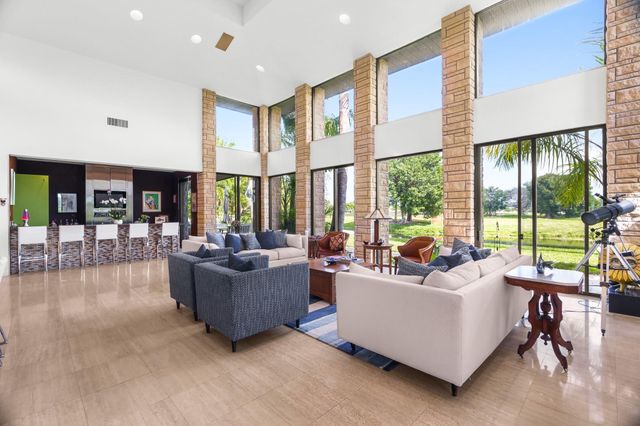 5300 White Oak Lane, Tamarac, FL 33319