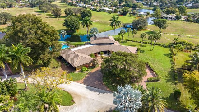 5300 White Oak Lane, Tamarac, FL 33319