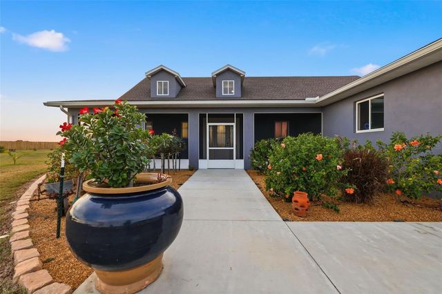 17165 LAKE IOLA ROAD, Dade City, FL 33523