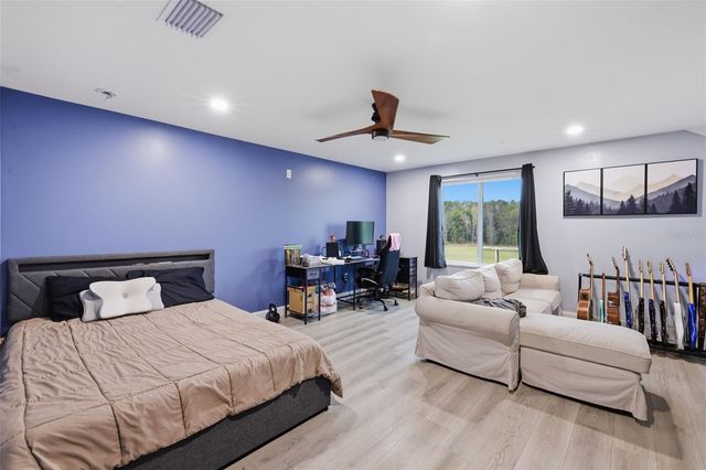 17165 LAKE IOLA ROAD, Dade City, FL 33523