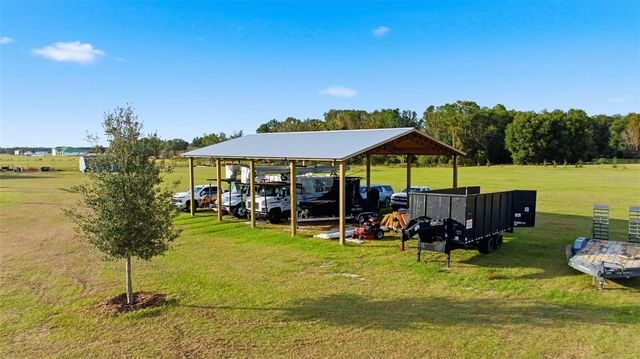 17165 LAKE IOLA ROAD, Dade City, FL 33523