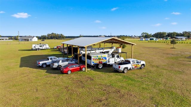 17165 LAKE IOLA ROAD, Dade City, FL 33523