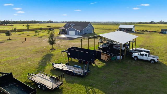 17165 LAKE IOLA ROAD, Dade City, FL 33523