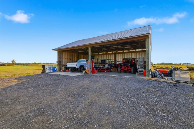 17165 LAKE IOLA ROAD, Dade City, FL 33523