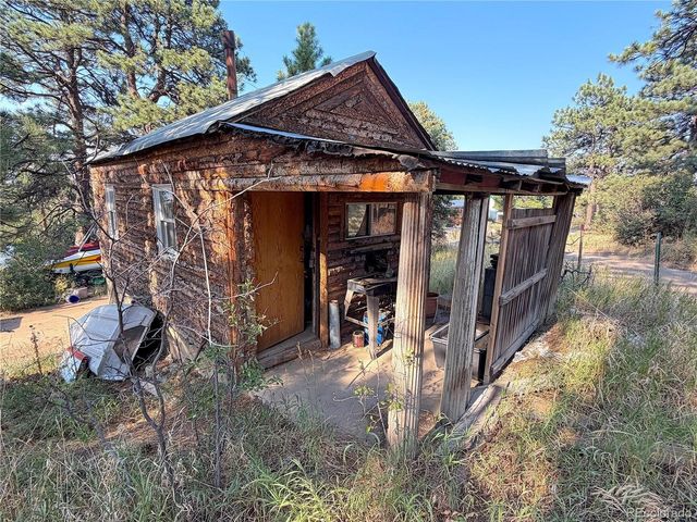 25 Pine Rd, Golden, CO 80401