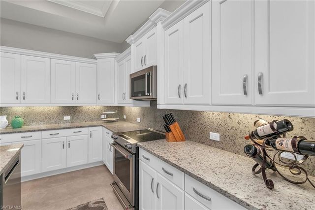 14812 Dockside LN, Naples, FL 34114