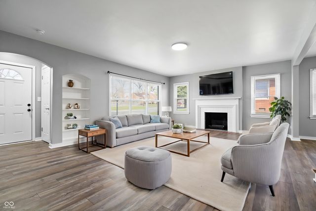 1901 W 11th Street, Anderson, IN 46016