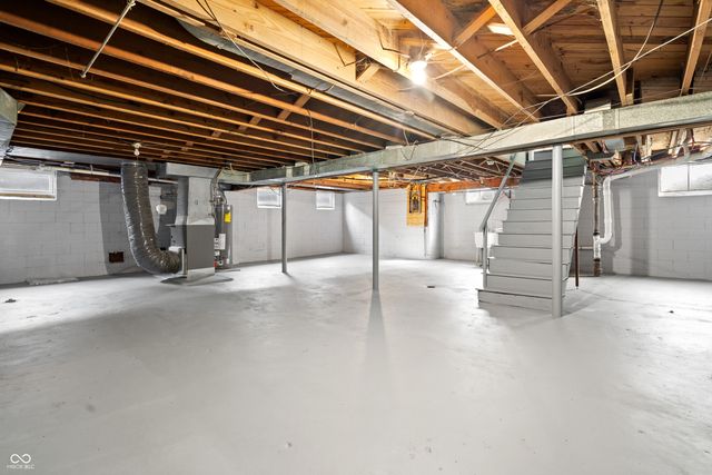 1901 W 11th Street, Anderson, IN 46016