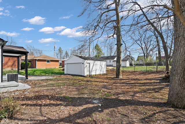 1901 W 11th Street, Anderson, IN 46016