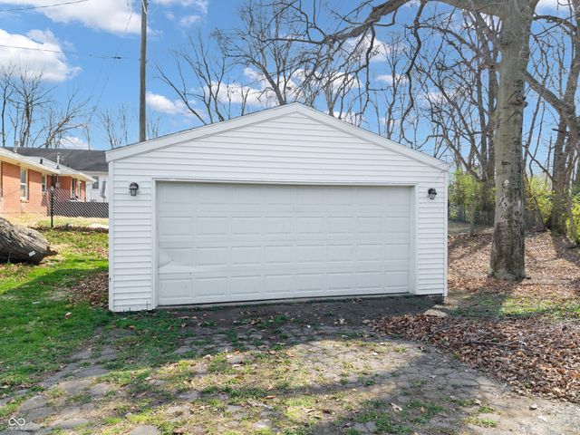 1901 W 11th Street, Anderson, IN 46016