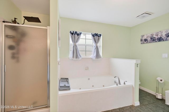 13300 Sunview Cove, Ocean Springs, MS 39565