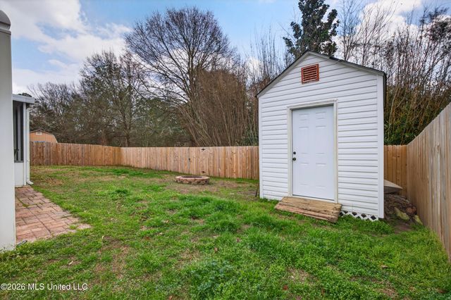 13300 Sunview Cove, Ocean Springs, MS 39565