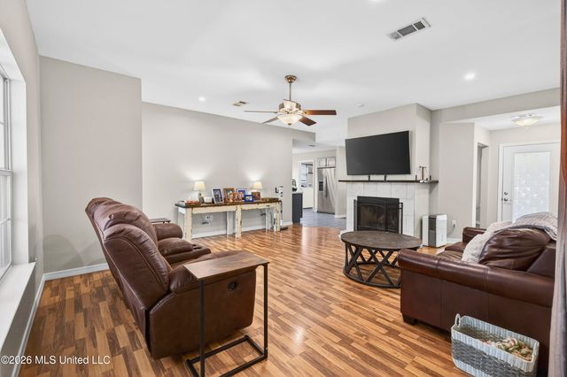 13300 Sunview Cove, Ocean Springs, MS 39565