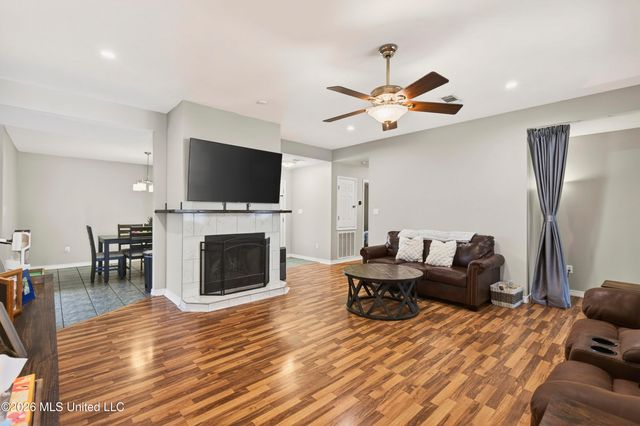 13300 Sunview Cove, Ocean Springs, MS 39565