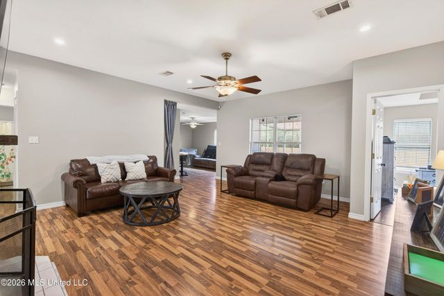 13300 Sunview Cove, Ocean Springs, MS 39565