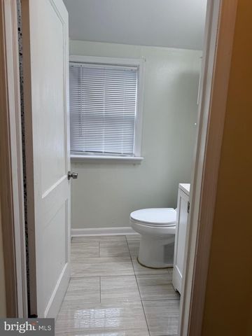 2421 RAMBLEWOOD DR, District Heights, MD 20747