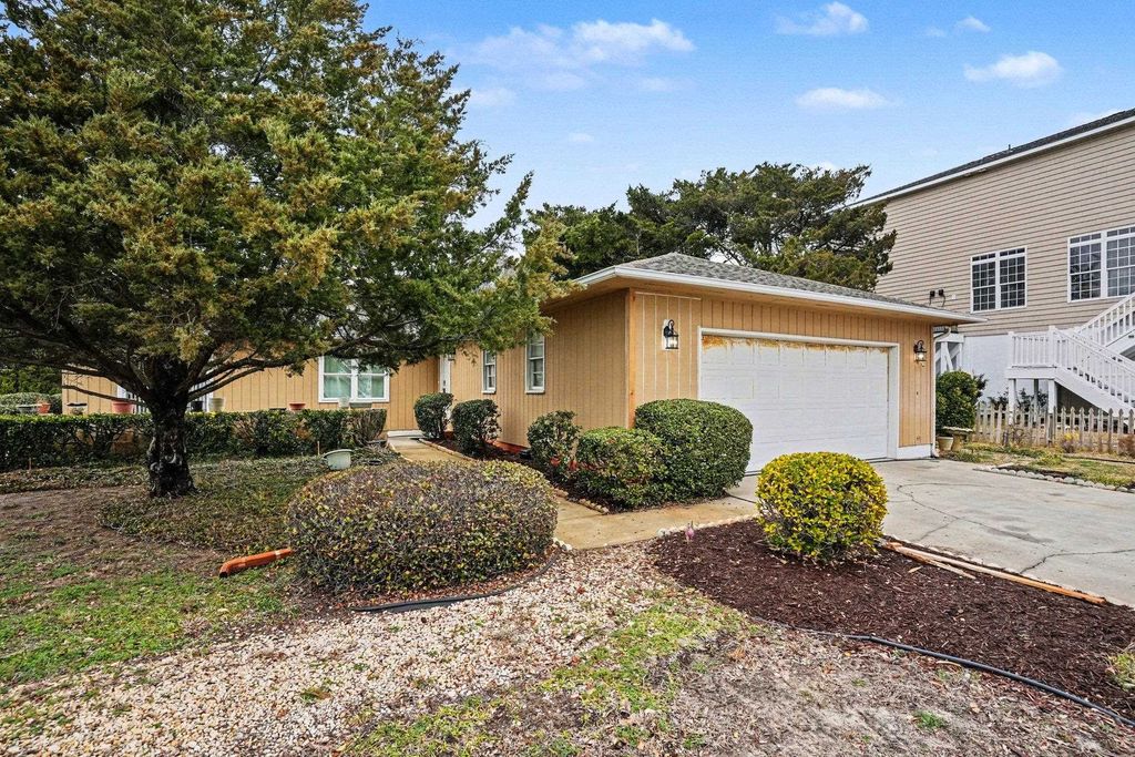 1012 Perrin Dr., North Myrtle Beach, SC 29582