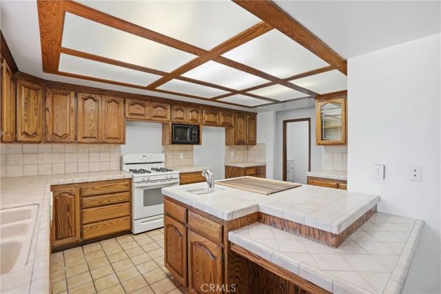 140 E Rice Ranch Road, Santa Maria, CA 93455