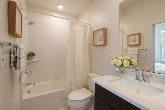 885 De Guigne Drive 1, Sunnyvale, CA 94085