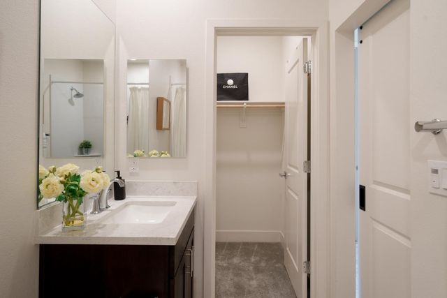 885 De Guigne Drive 1, Sunnyvale, CA 94085