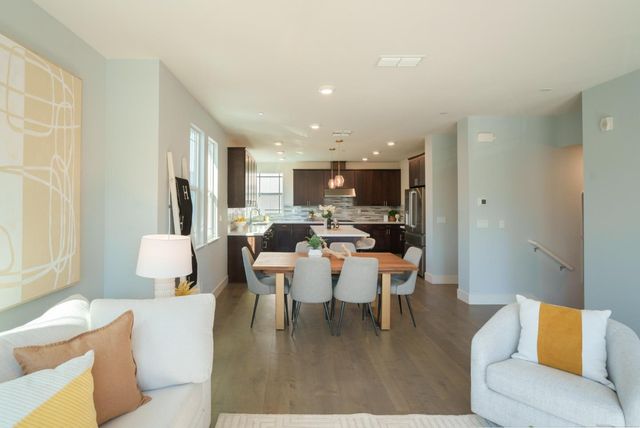 885 De Guigne Drive 1, Sunnyvale, CA 94085