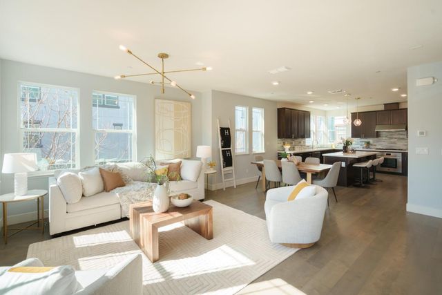 885 De Guigne Drive 1, Sunnyvale, CA 94085