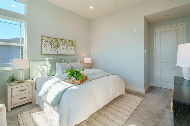 885 De Guigne Drive 1, Sunnyvale, CA 94085