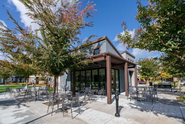 885 De Guigne Drive 1, Sunnyvale, CA 94085