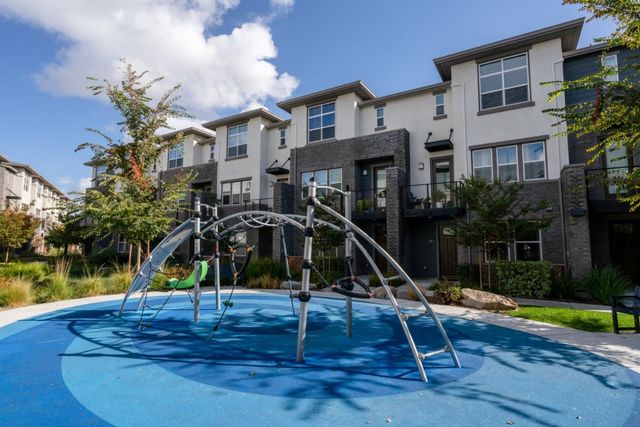 885 De Guigne Drive 1, Sunnyvale, CA 94085