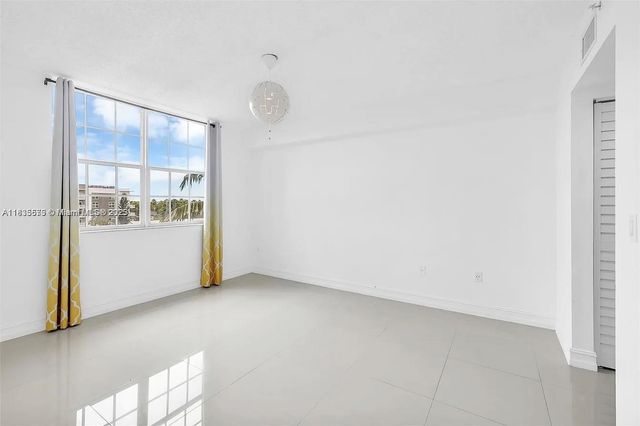 1919 Van Buren St 505A, Hollywood, FL 33020