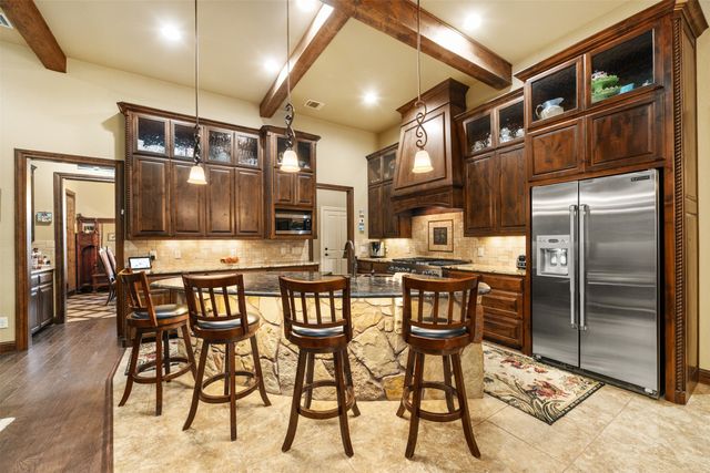 7401 Hilltop Drive, Fort Worth, TX 76108