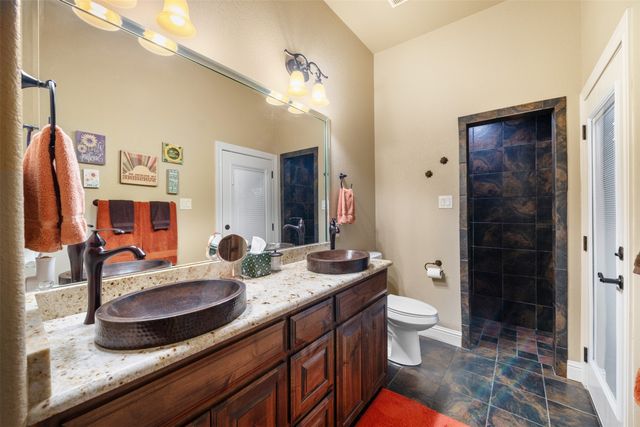 7401 Hilltop Drive, Fort Worth, TX 76108