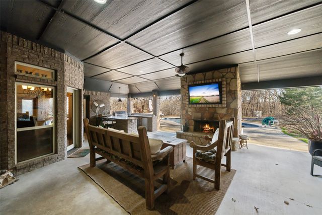 7401 Hilltop Drive, Fort Worth, TX 76108