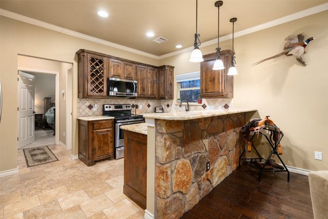 7401 Hilltop Drive, Fort Worth, TX 76108