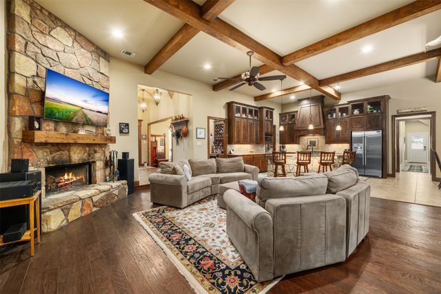 7401 Hilltop Drive, Fort Worth, TX 76108