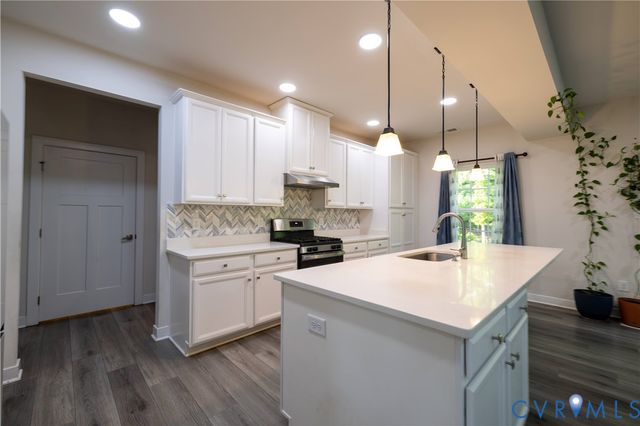 4733 Fry Landing Dr, Glen Allen, VA 23059