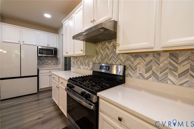 4733 Fry Landing Dr, Glen Allen, VA 23059