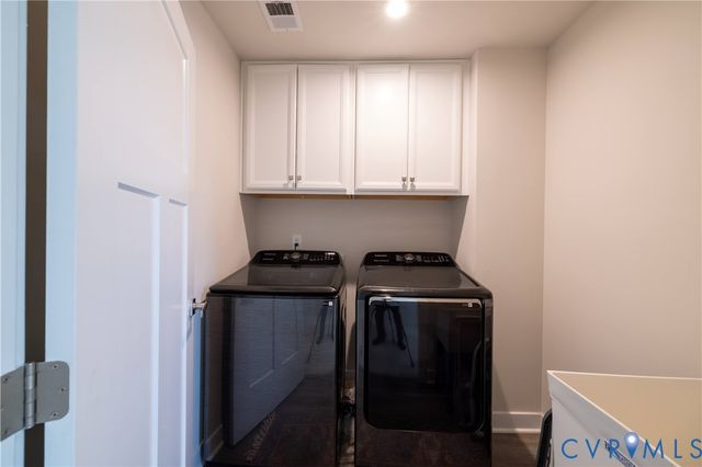 4733 Fry Landing Dr, Glen Allen, VA 23059